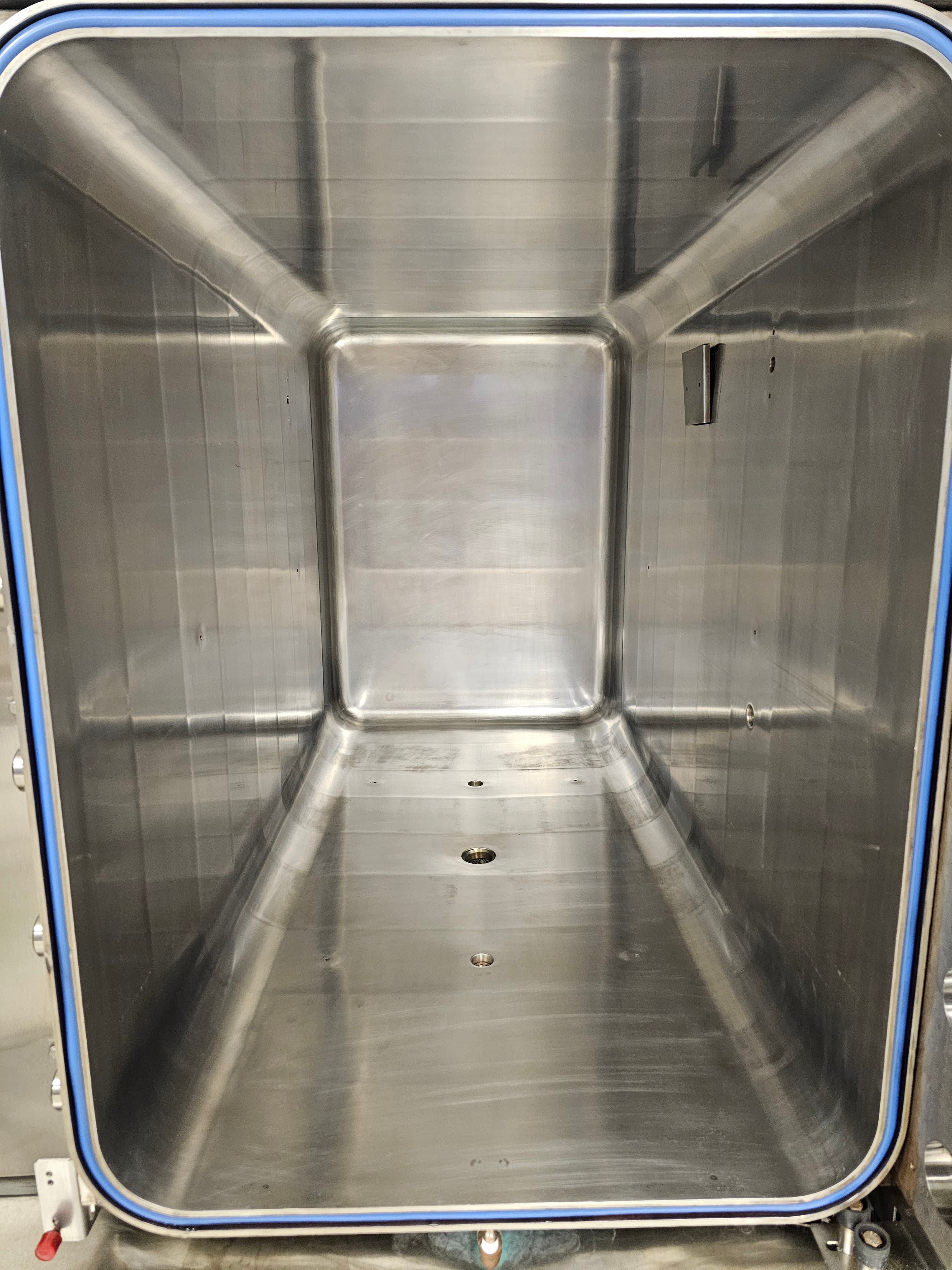 733 autoclave chamber after cleaning — restored surface