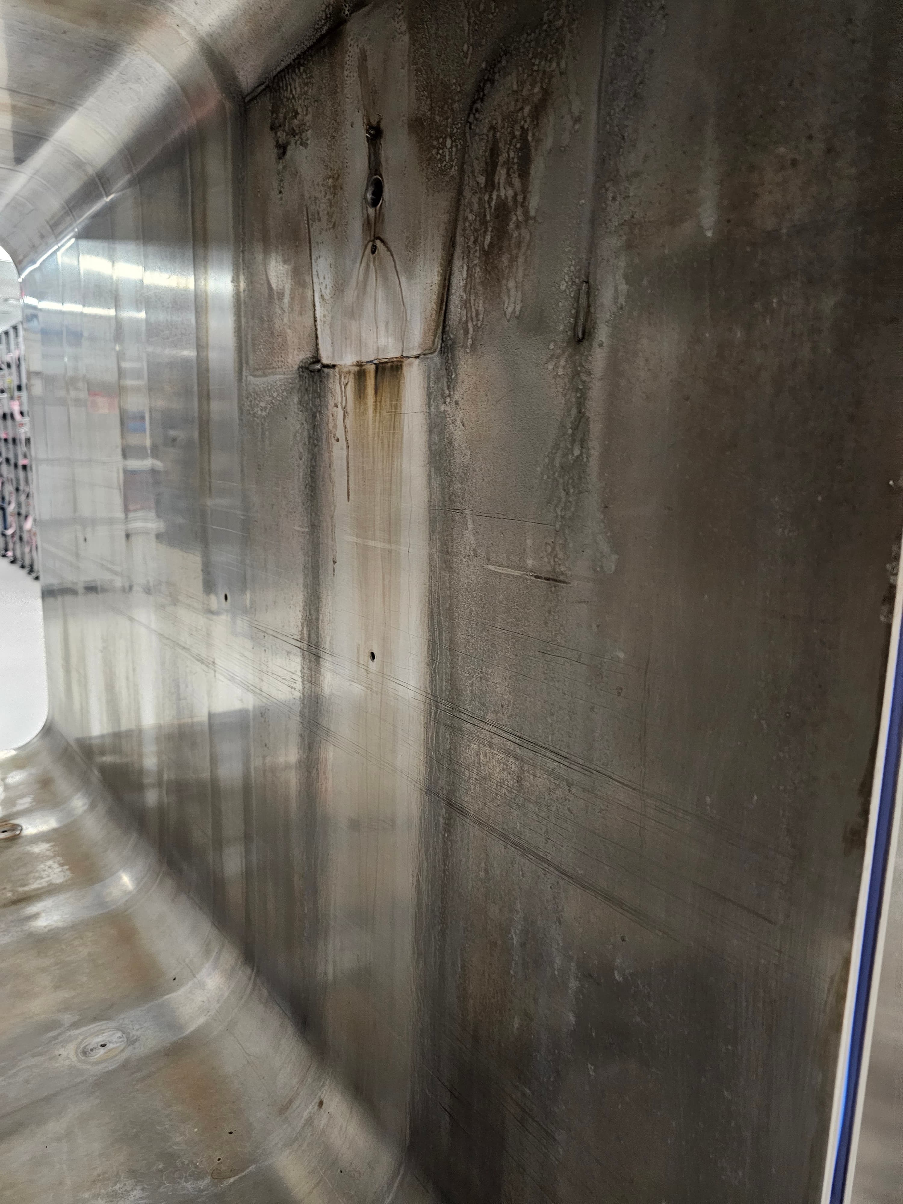 Getinge 733 chamber interior before cleaning